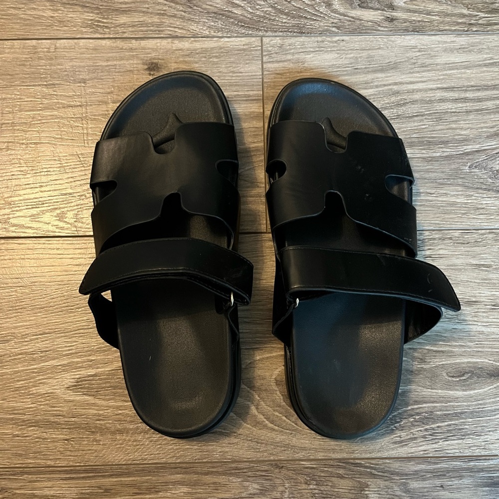 Women’s Black Sandals